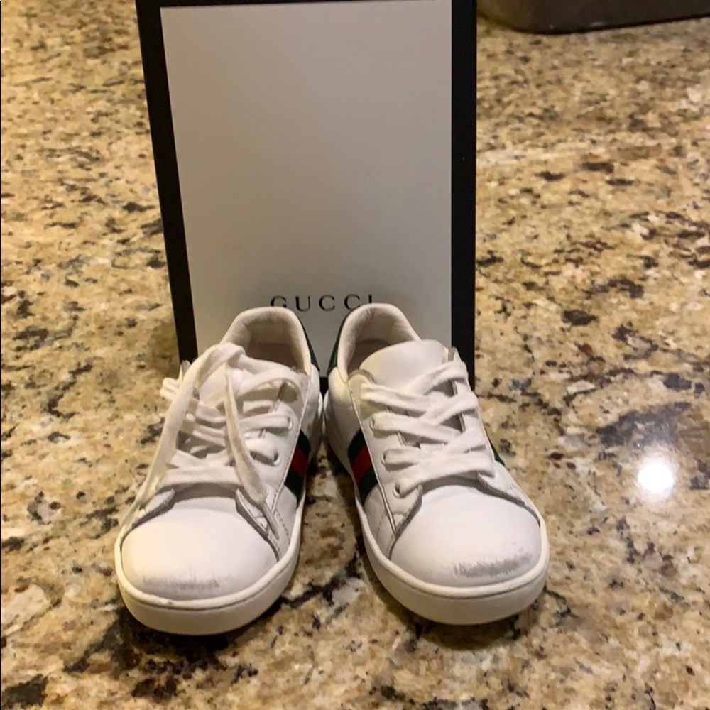 Toddler size 8 GUCCI SHOES AUTHENTIC❤️